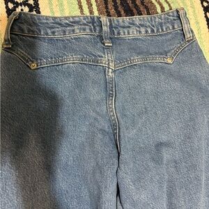 BDG Urban Outfitters cropped jeans size 26